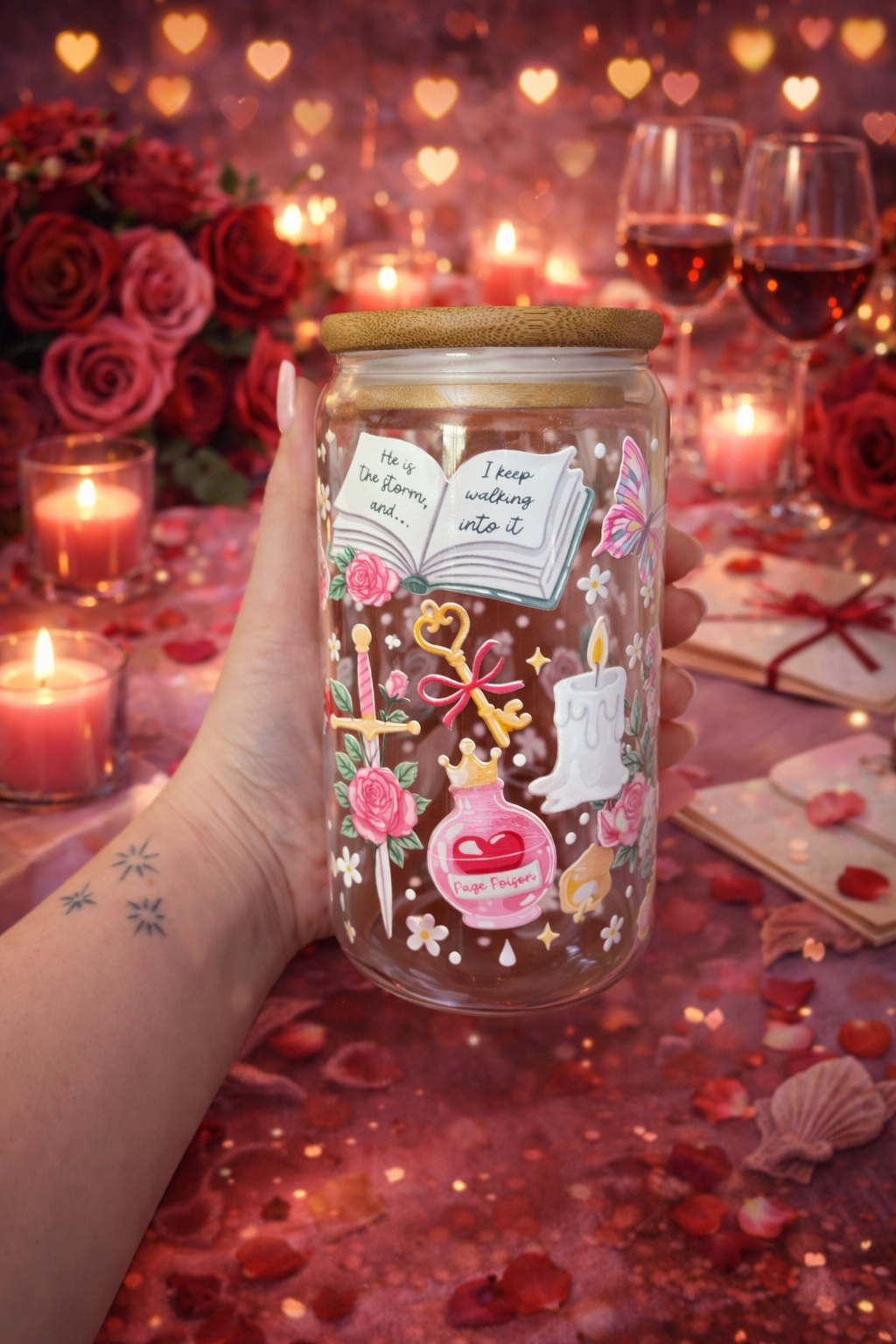 💖 Cup “My Book Boyfriend Lives in Here”