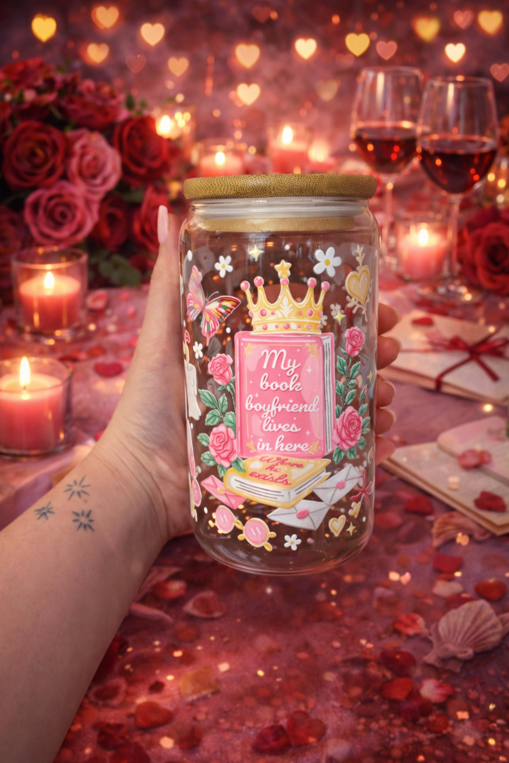 💖 Cup “My Book Boyfriend Lives in Here”